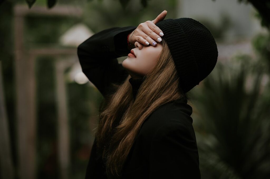 「どうしたらいいかわからない」「何者にもなれない」20代社会人が“本当の自分”を見つける3ステップ｜認知科学で解く“迷い”の正体