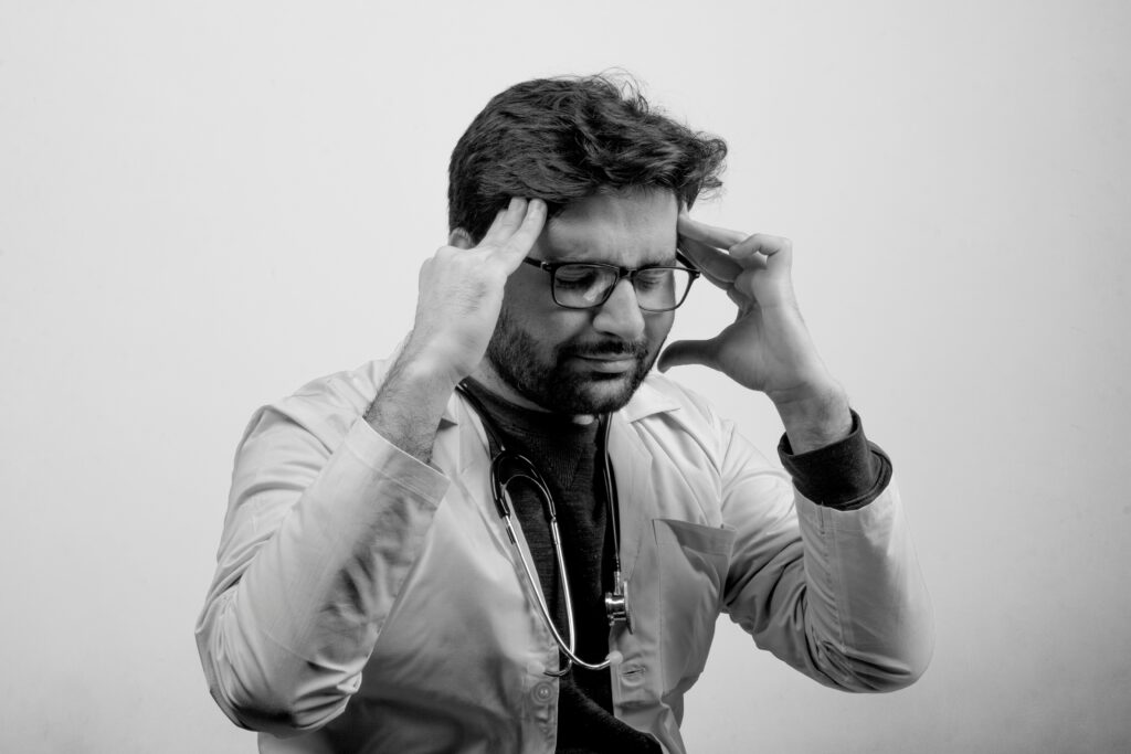 メタ認知能力の鍛え方｜自分を客観視する技術を磨き、感情に振り回されない「しなやかな強さ」を手に入れる方法