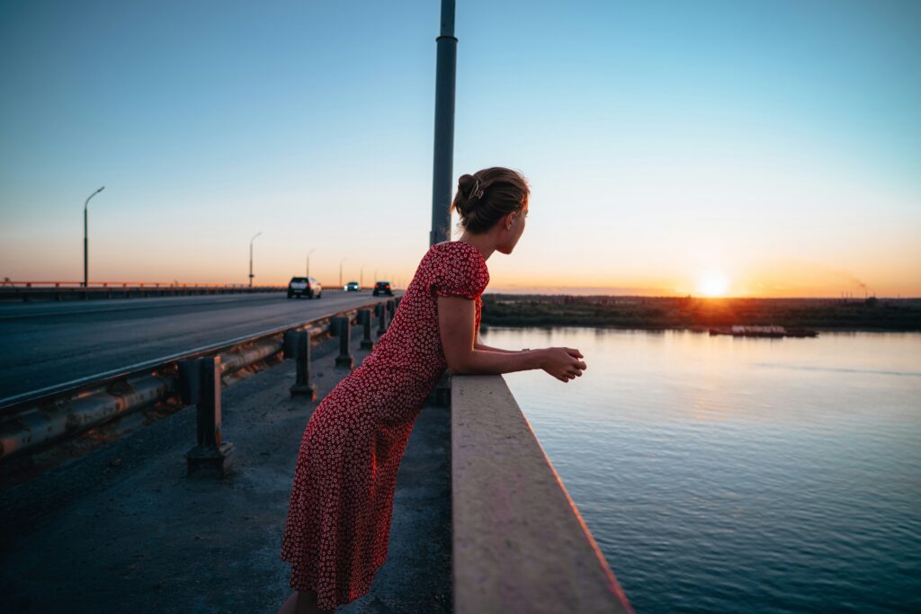 会えない時間に愛を育む｜遠距離恋愛を成功させる「信頼のデザイン」